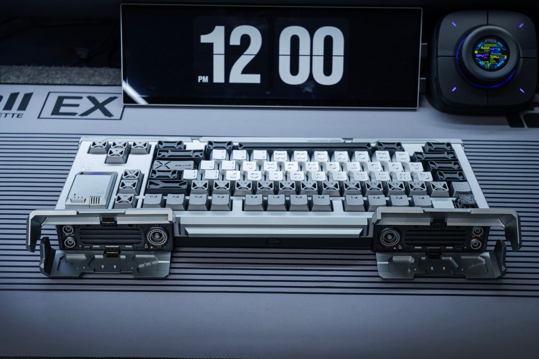 GB] Zero-G EM-01 Mechanical Keyboard Kit – ClickClack