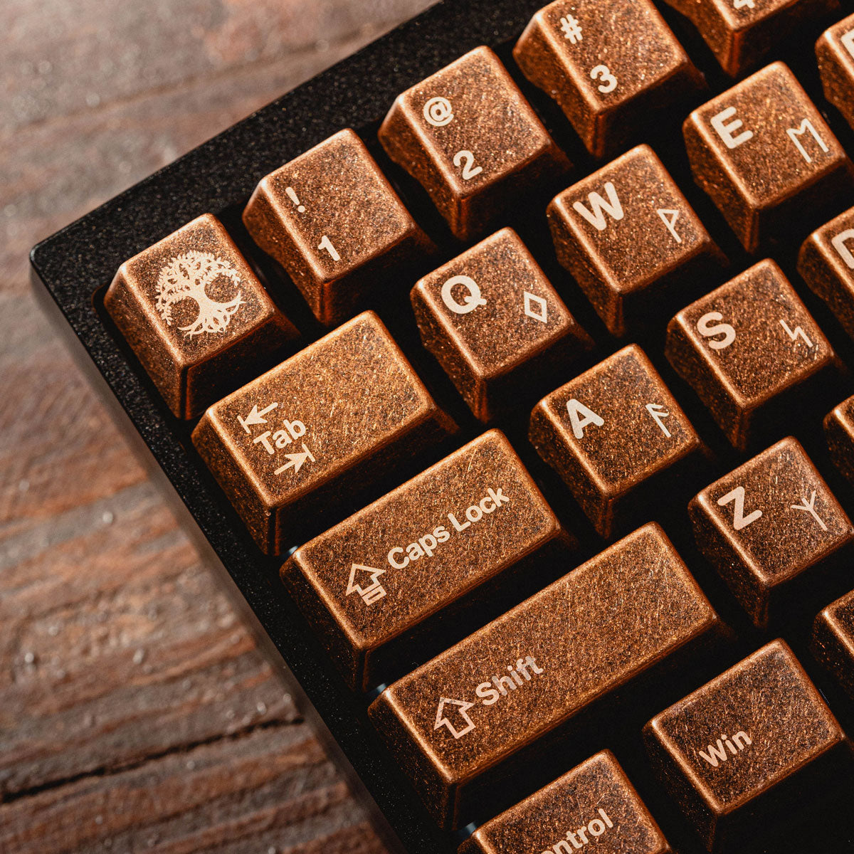 [GB] Awekeys Viking Antiques Full Metal Keycaps - Base Kit