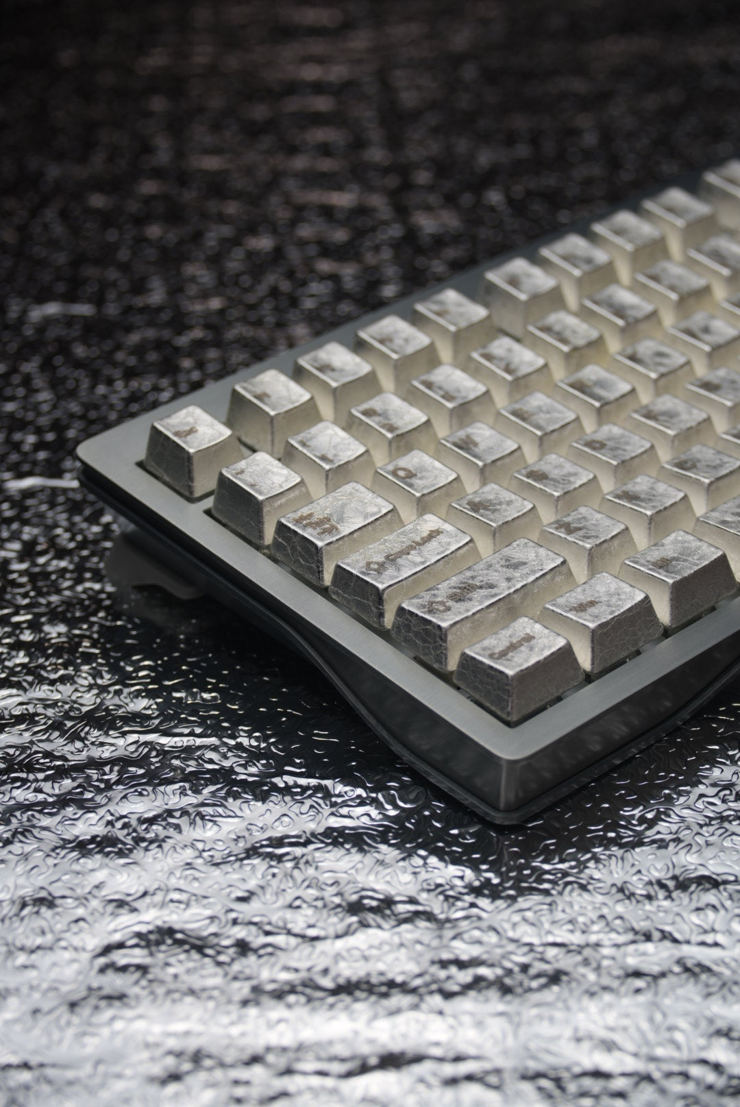 [GB] Awekeys Wild Ice Metal Keycaps Set