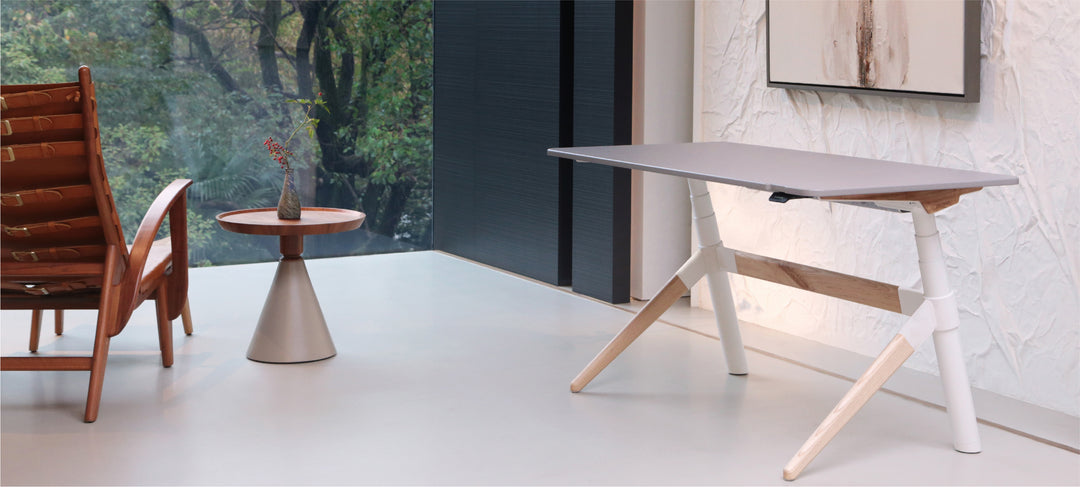Karma Essence - Standing Desk